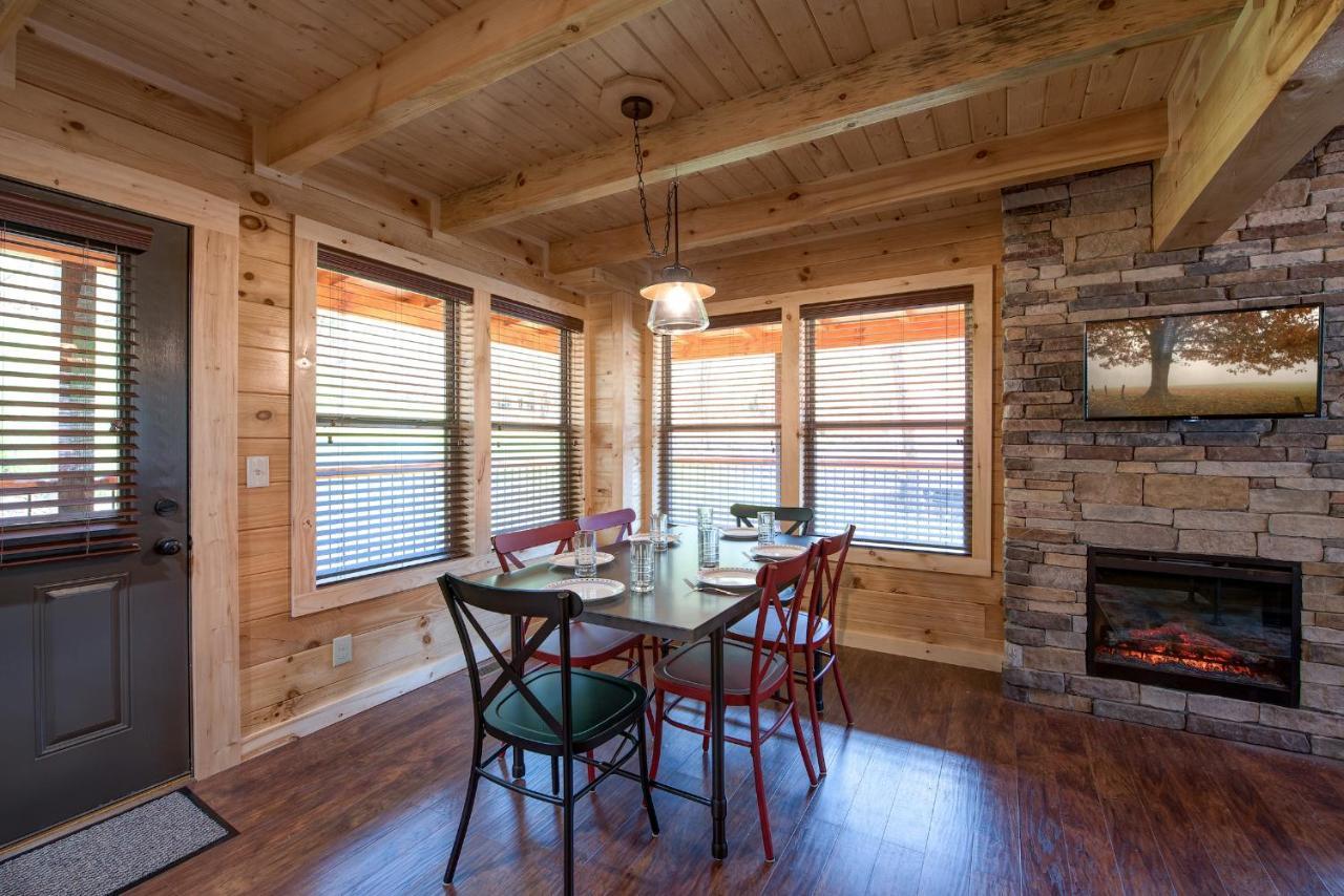 Woodland Escape Villa Pigeon Forge Ngoại thất bức ảnh