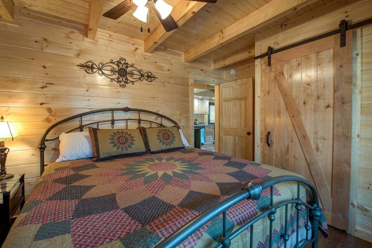 Woodland Escape Villa Pigeon Forge Ngoại thất bức ảnh