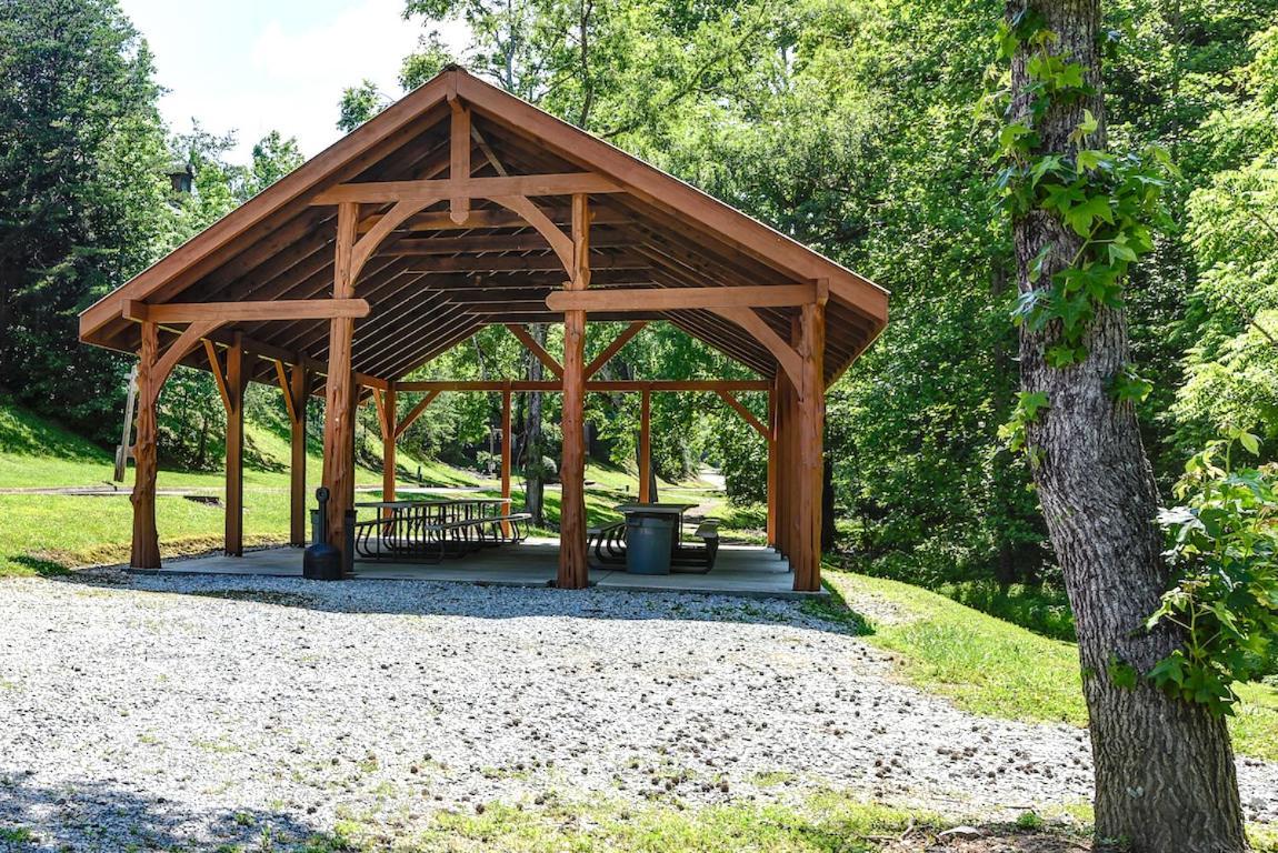 Woodland Escape Villa Pigeon Forge Ngoại thất bức ảnh