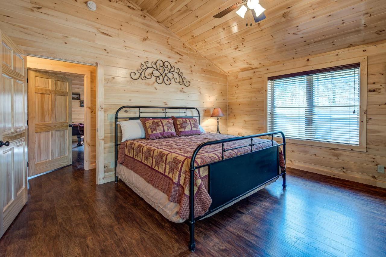 Woodland Escape Villa Pigeon Forge Ngoại thất bức ảnh
