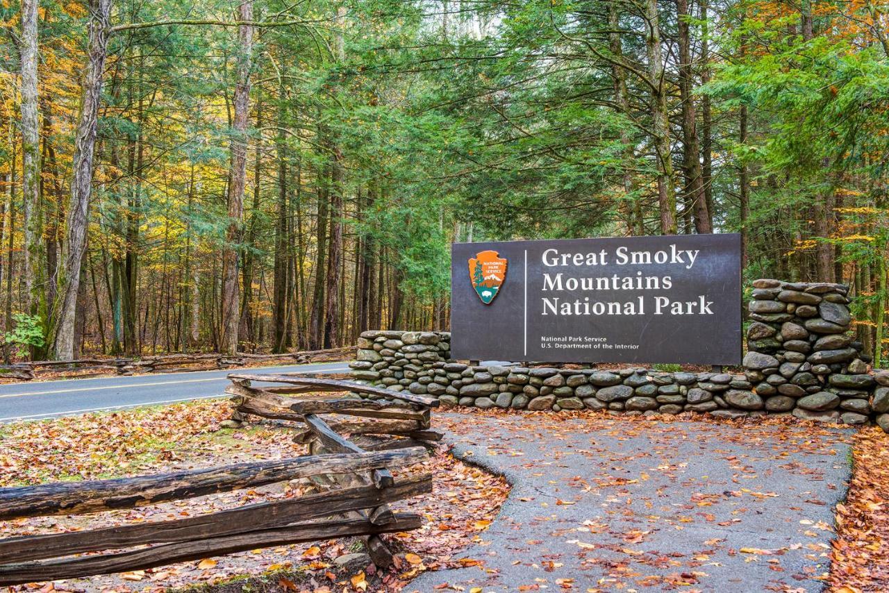 Woodland Escape Villa Pigeon Forge Ngoại thất bức ảnh